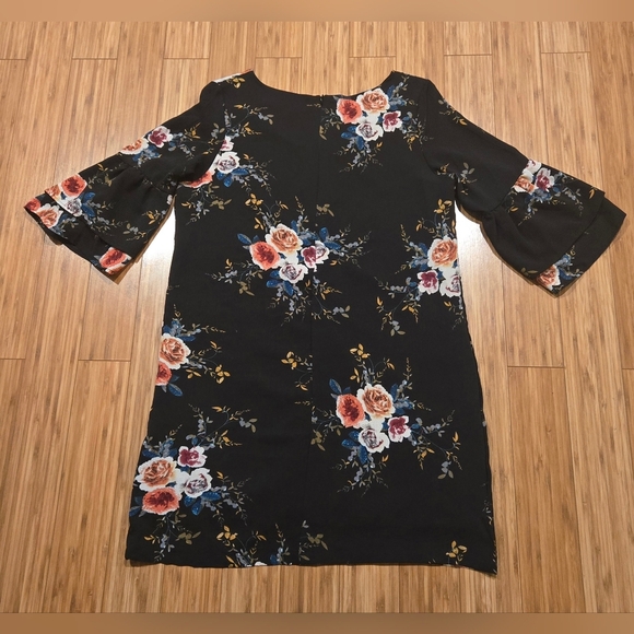 NWOT Belongsci Floral Midi Dress - Picture 7 of 9